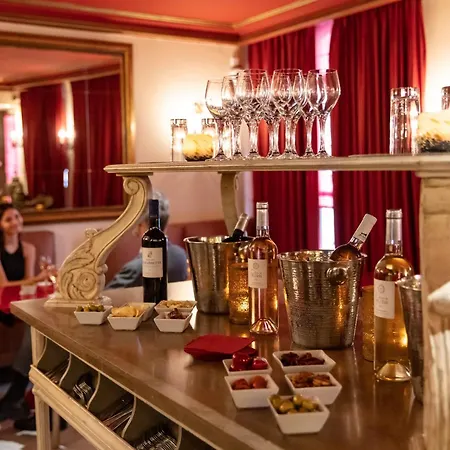 Szálloda Le Cavendish 4*